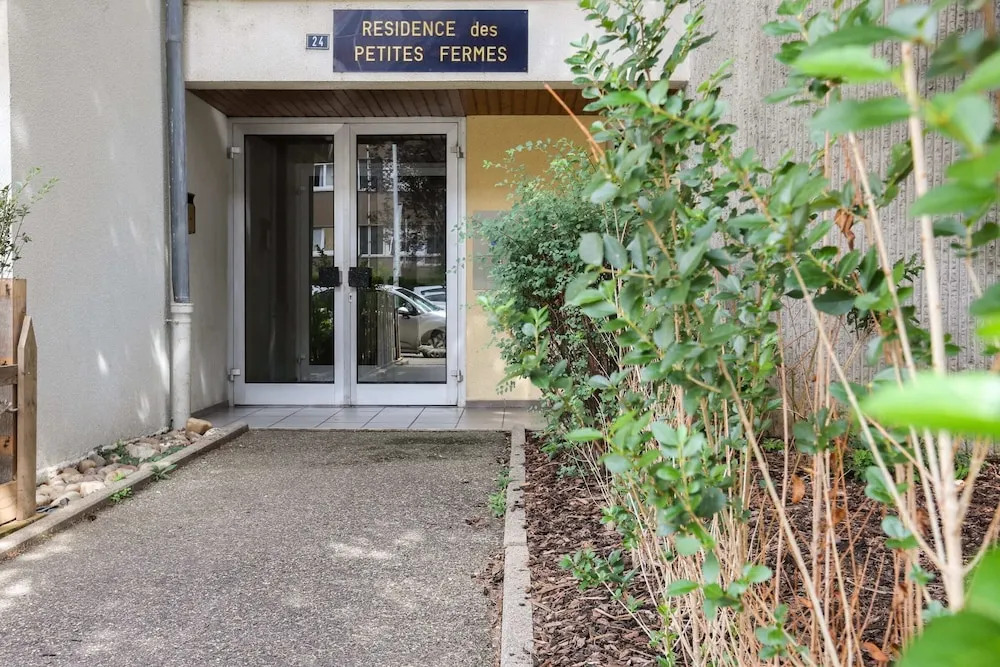 Charming 3 Room Apartment With Terrace - Strasbourg