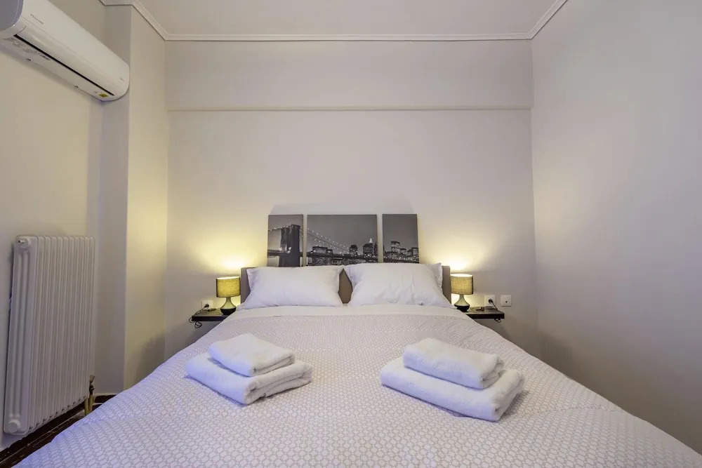 Kleio - Spacious Apartment in Glyfada