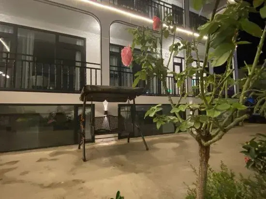 Yaxin Meina | Serene Courtyard Boutique Stay (Nalati Scenic Area)