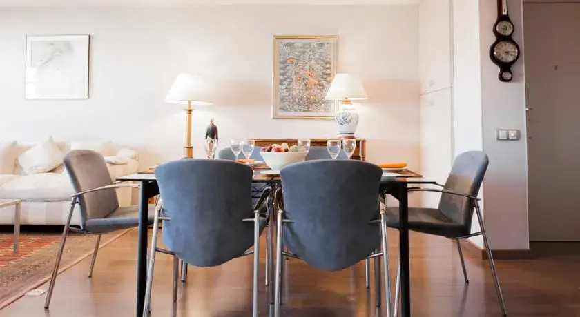 Les Corts Family Apartment III