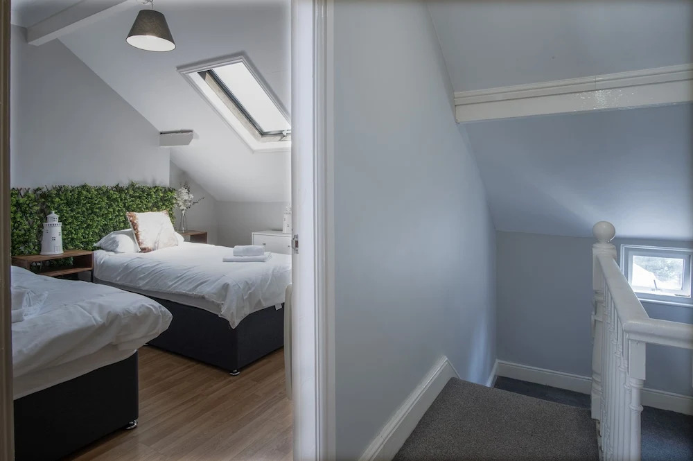 Langland Road - 2 Bedroom Town House