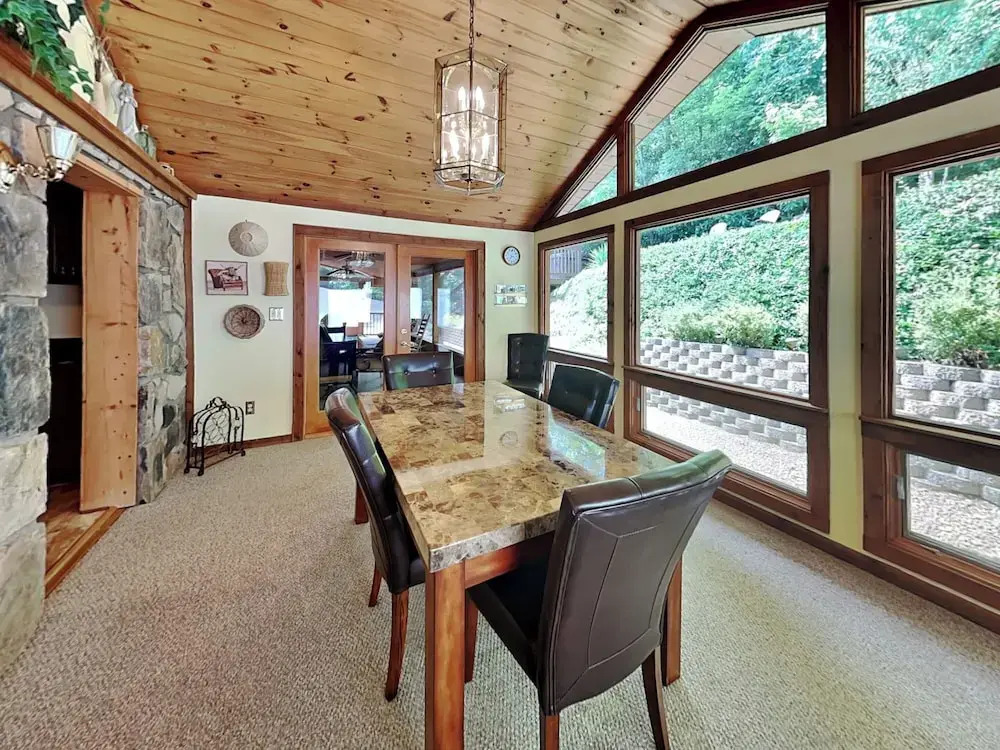 Gatlinburg's Hidden Gem by Jackson Mountain Rentals
