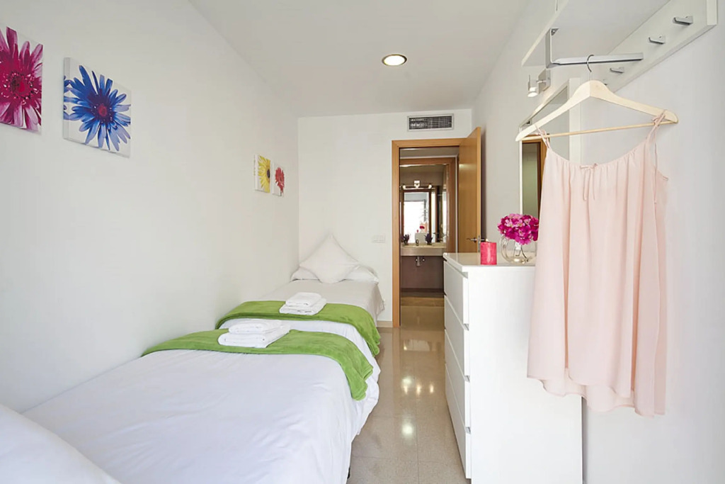 Charmsuites Paralel