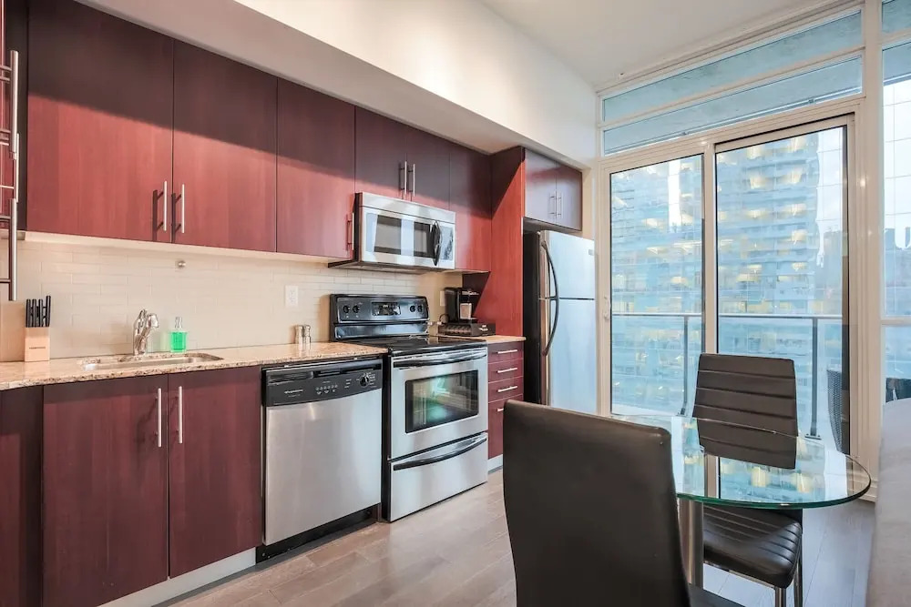 Noel Suites - Air Canada Centre