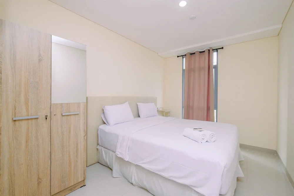 Homey and Fully Furnished 1BR Apartment at Pejaten Park Residence By Travelio