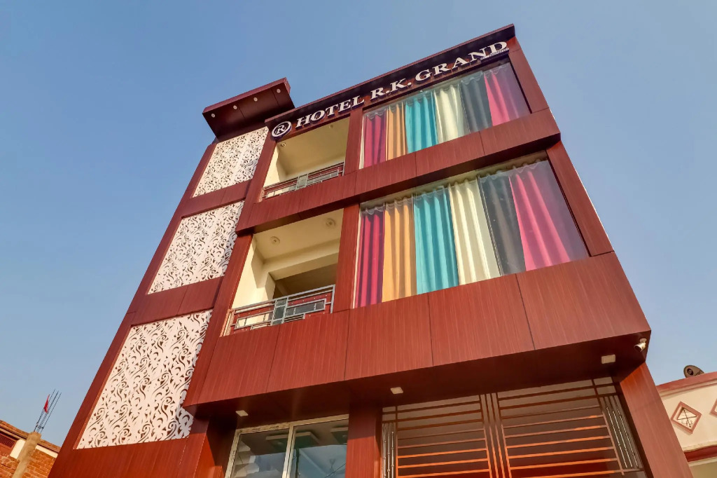 OYO 76775 Hotel RK Grand