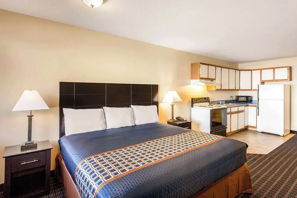 Silver Lake Motel