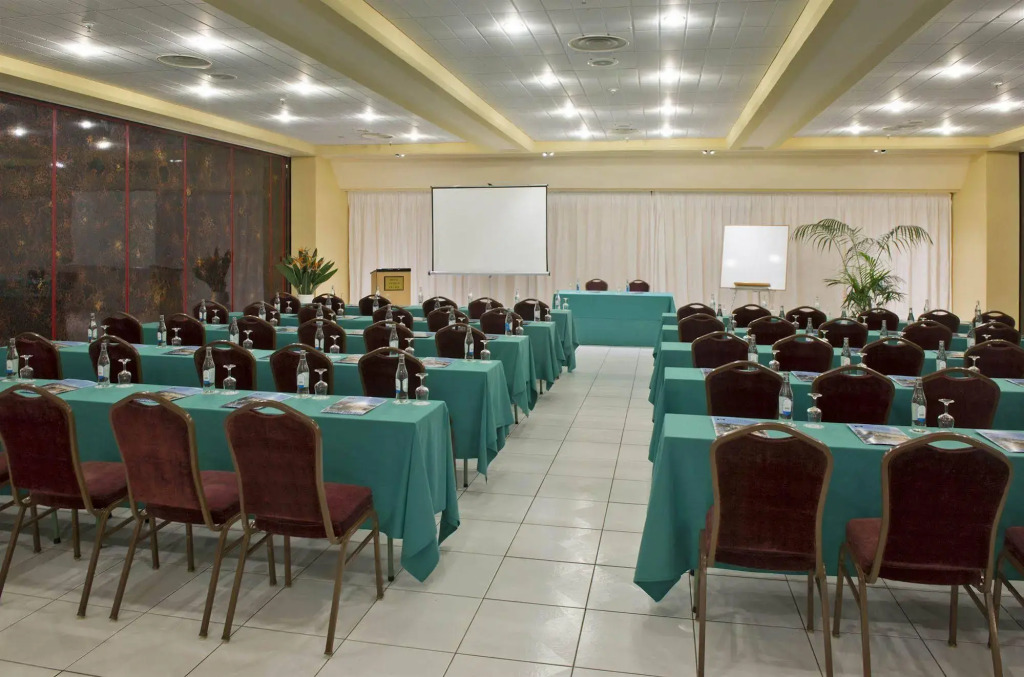 Hotel Puerto Palace
