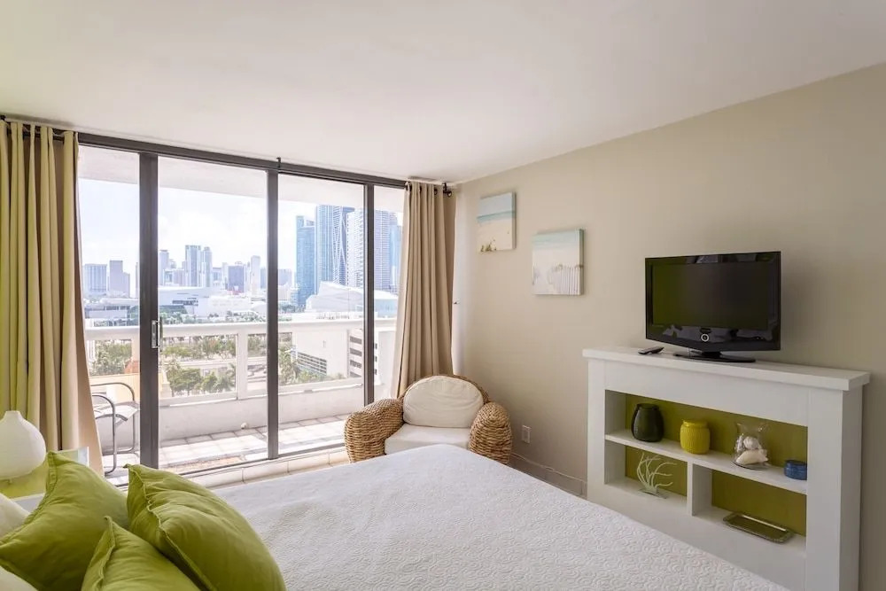 Lux One Bedroom Close to Wynwood