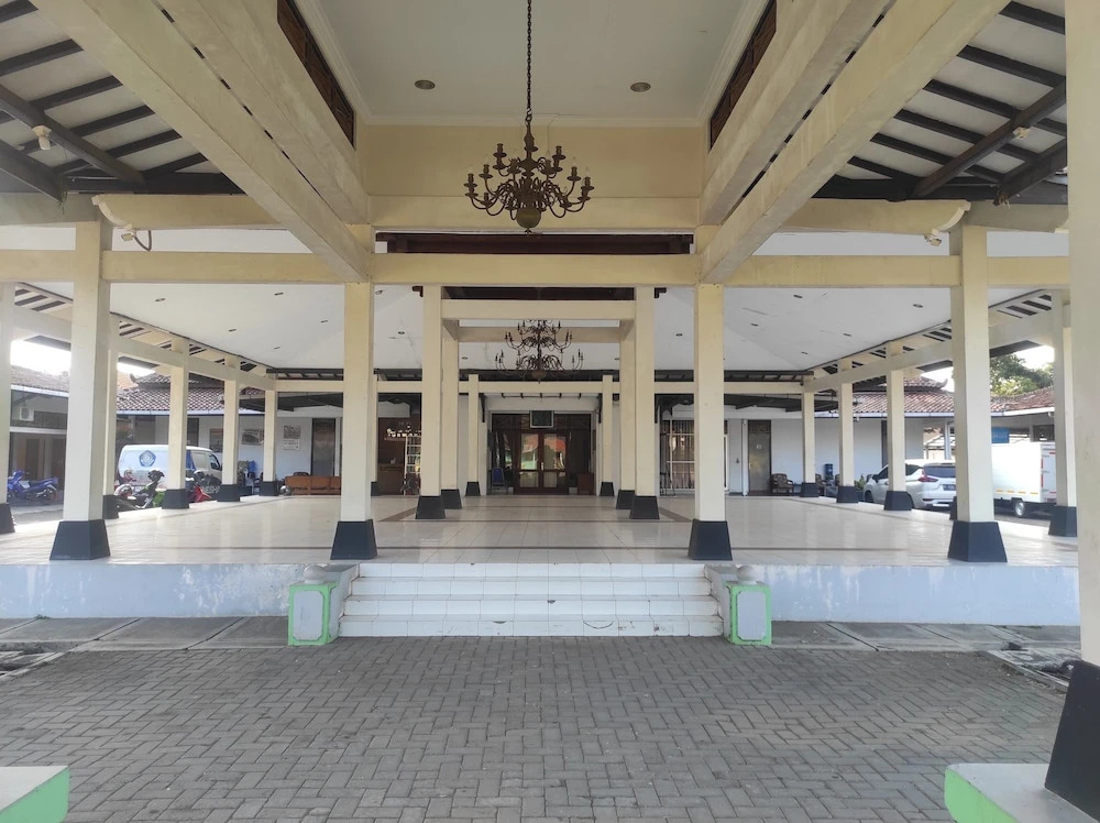 Capital O 93024 Hotel Ganesha