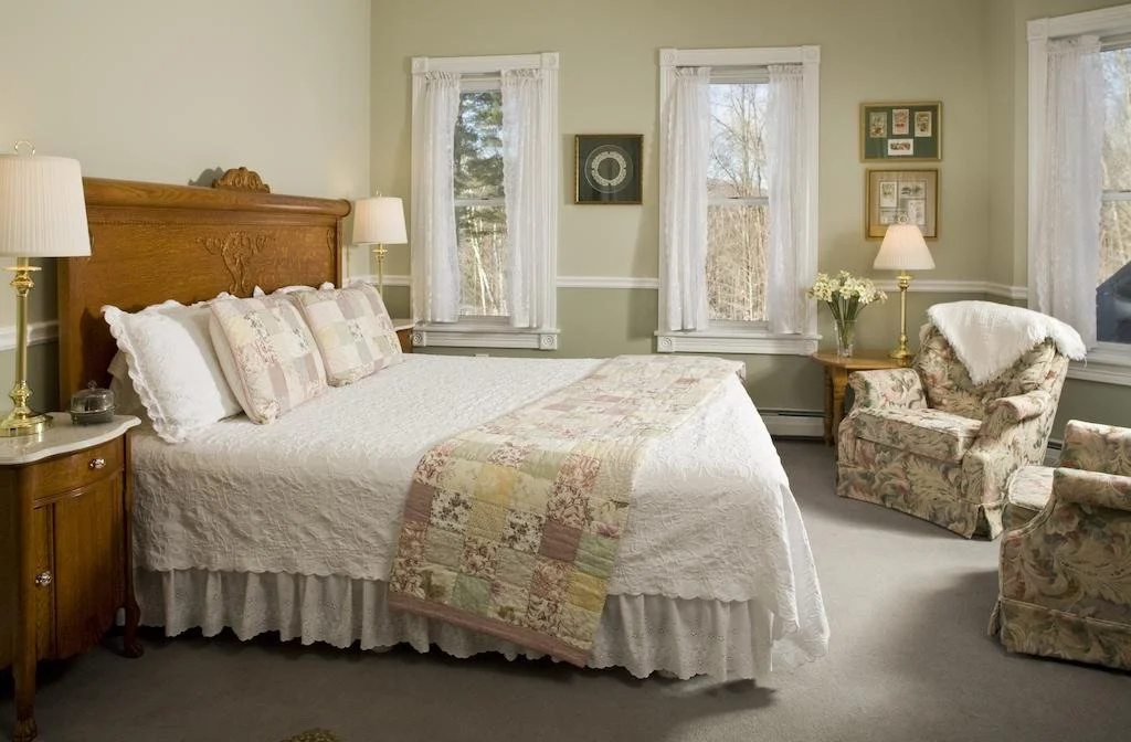The Maple Leaf Inn