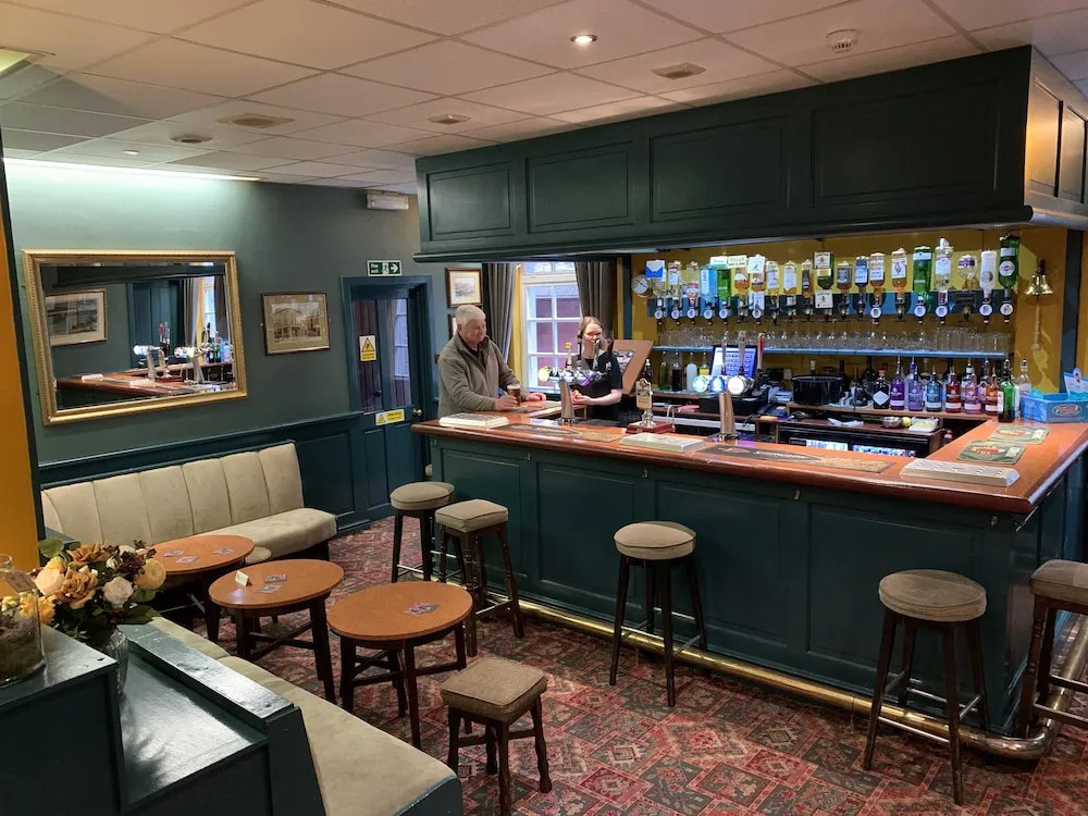 The Waverley Hotel