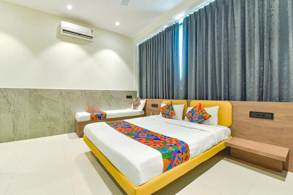 Hotel Gold Palace Inn