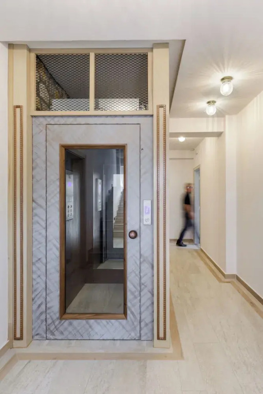 Meydani Suites