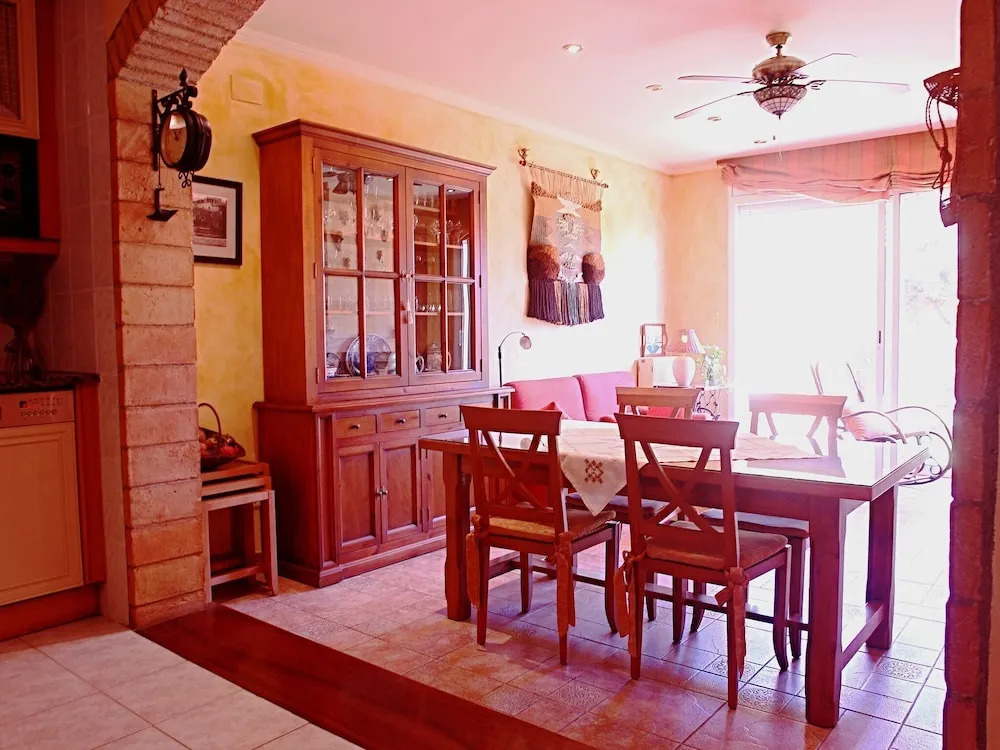 Boutique Holiday Home in Sant Pere Pescador With Garden and Garage