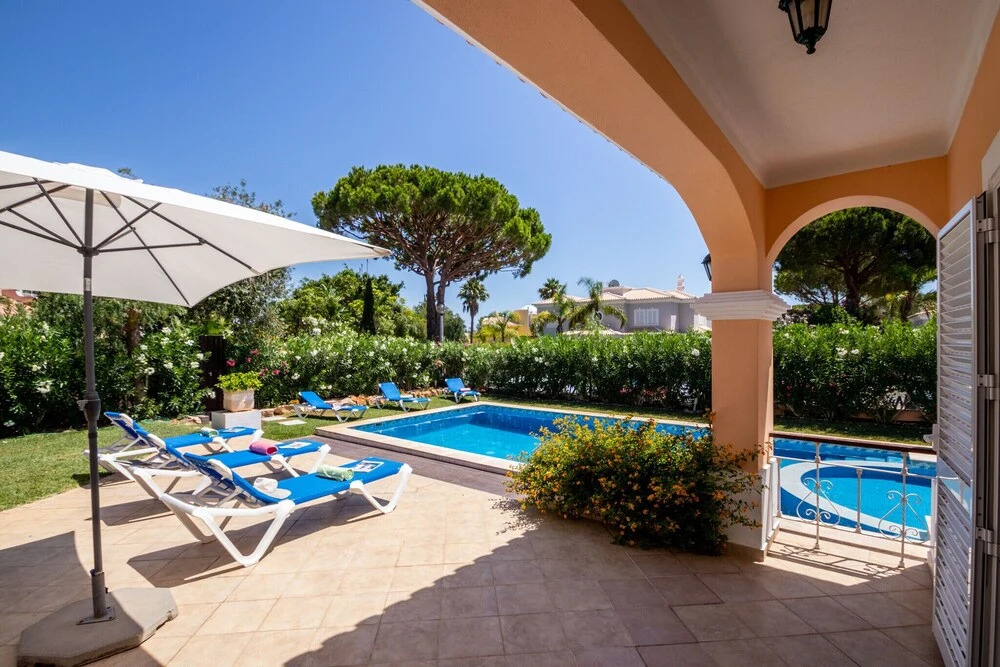Villa Savannah - Casa de férias com piscina aquecível e BBQ no Vale do Lobo