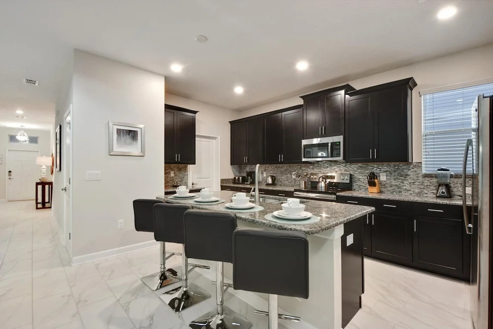 Blue Moon Valley Villa by Florida Spirit