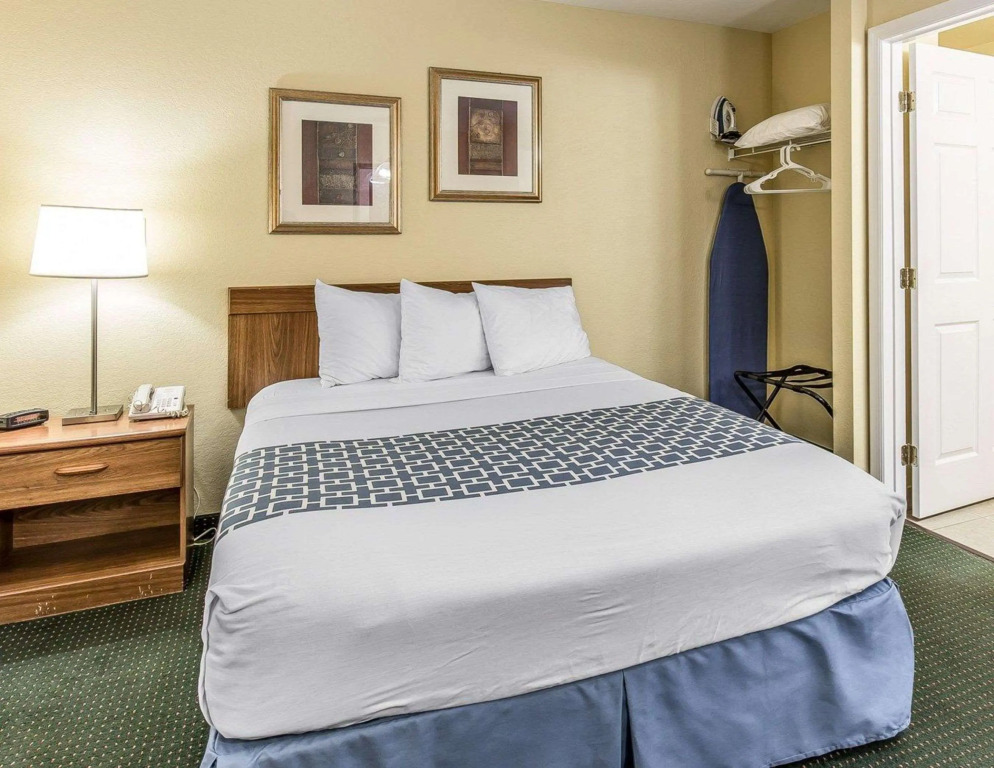 Suburban Studios Fort Myers Cape Coral