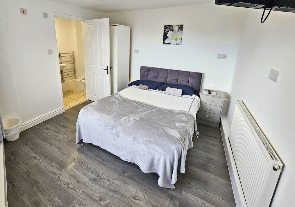 Kop View Rooms near Anfield
