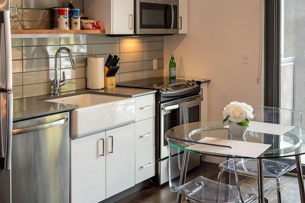 Modern Apartments by Barsala
