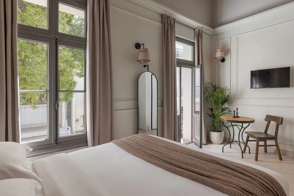 Airy Athens Suites