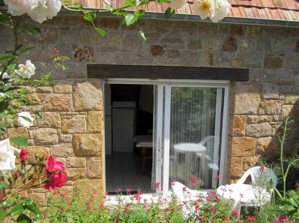 Maison avec WIFI, à 100m de la plage à Ploumanac'h en PERROS-GUIREC - Réf 345