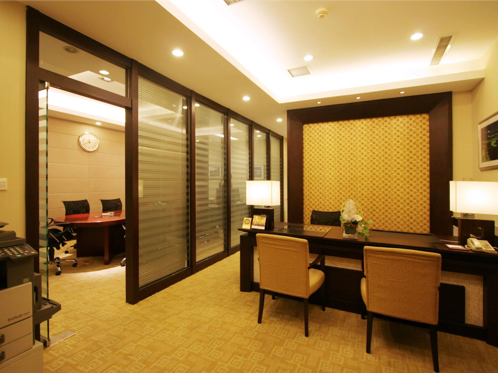 Luxemon Xinjiang Yindu Hotel