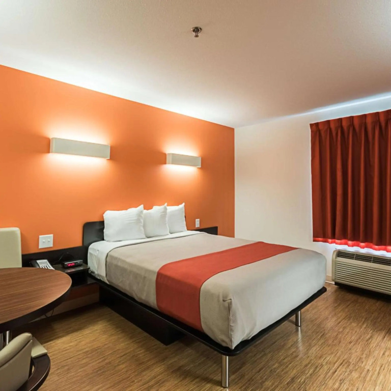 Motel 6-Moosomin, SK