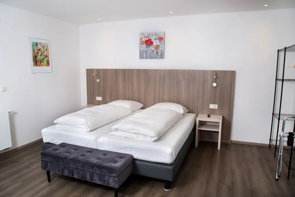 sevenDays Hotel Boardinghouse Kirchheim