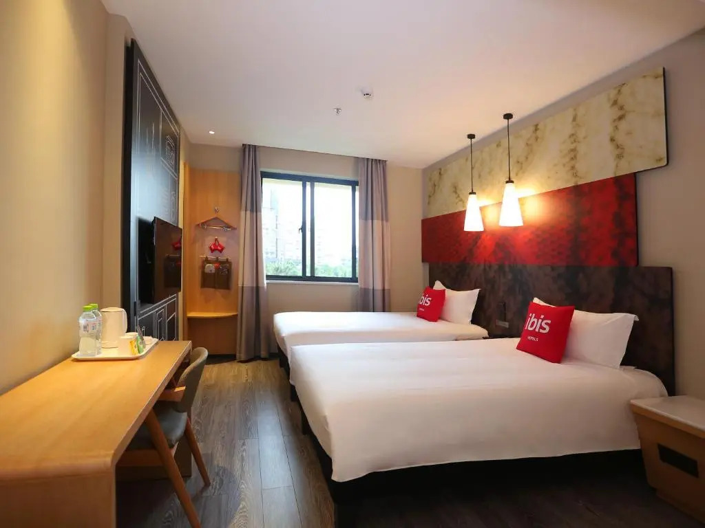 Ibis Haikou Injoy Plaza Hotel