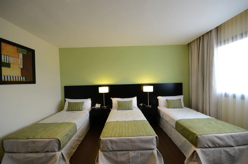 Grand Crucero Hotel