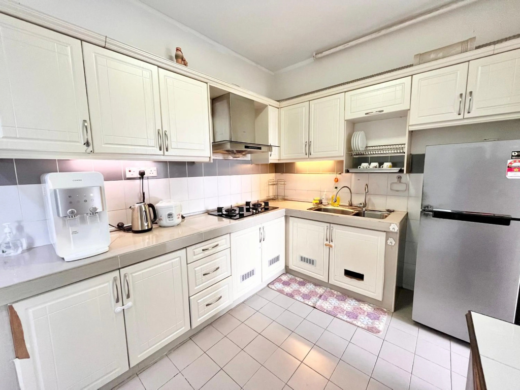 Tropika Homestay Bangi with 3 Bedrooms