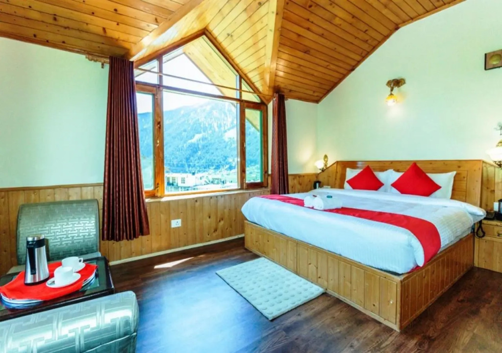 OYO 1837 Hotel Golden Meadows
