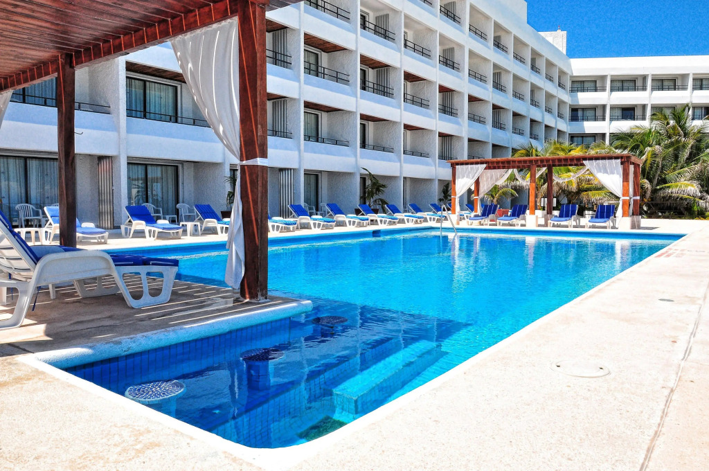 Flamingo Cancun All Inclusive