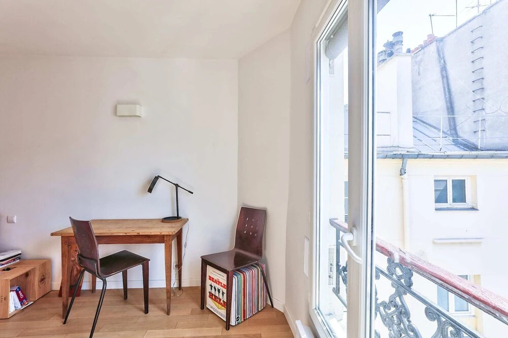 Fully Equipped Apartment Near the Canal Saint Martin
