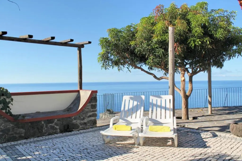 Stonecliff Cottage by Our Madeira