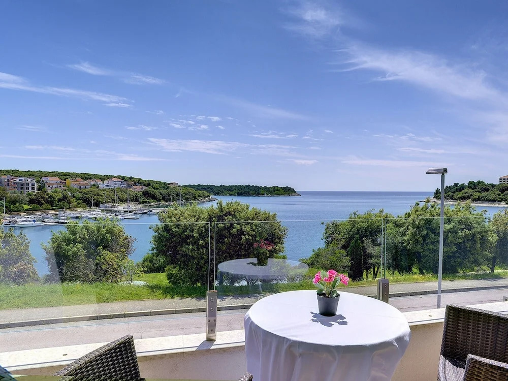 Villa in Pula with Private Swimming Pool