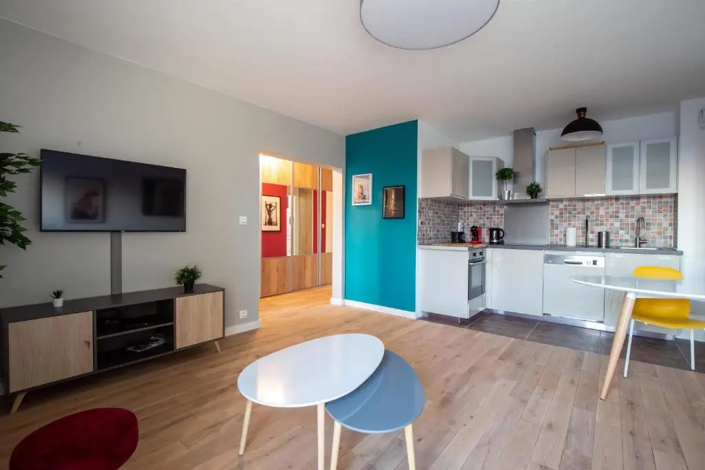 Paris - Porte d'Ivry - Modern and Cosy 2 bedroom apartment