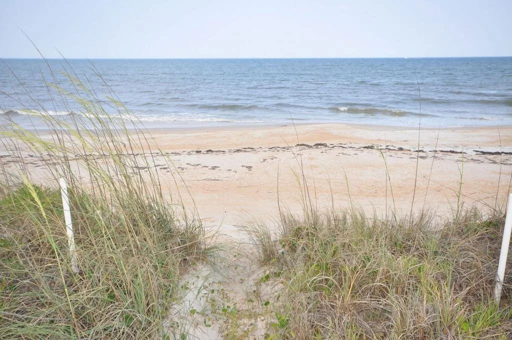 Dolphin Dunes 4 Br Home by RedAwning