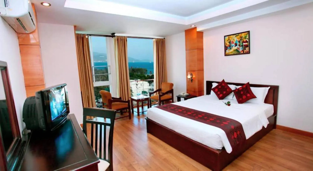 Carina Hotel