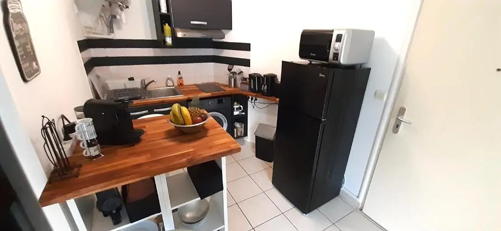 Nouveau ! Studio meublé, moderne, idéalement situé