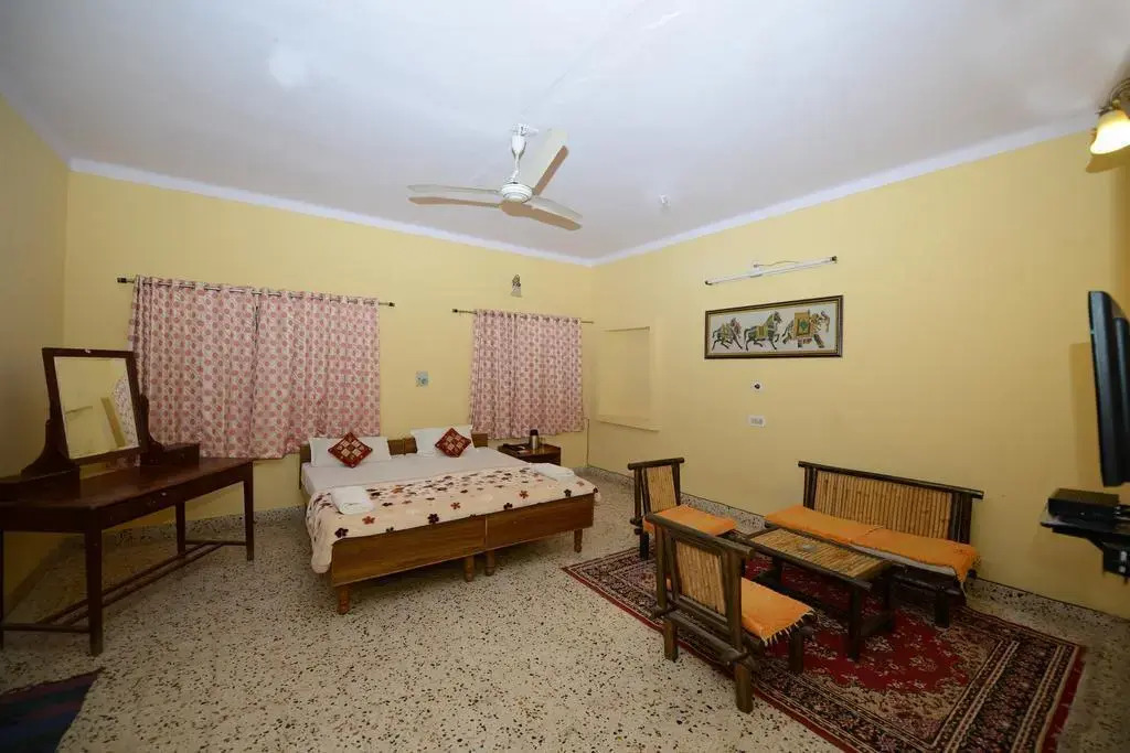 Hotel Bahadur Vilas