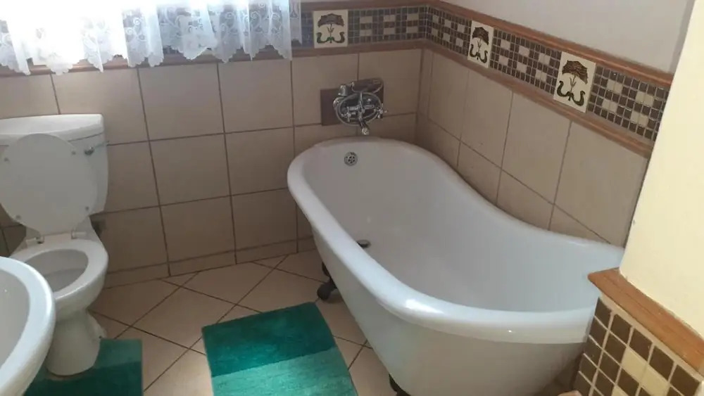 Karl Heyne Guesthouse Double Room