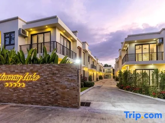 Hideaway Lake Villas