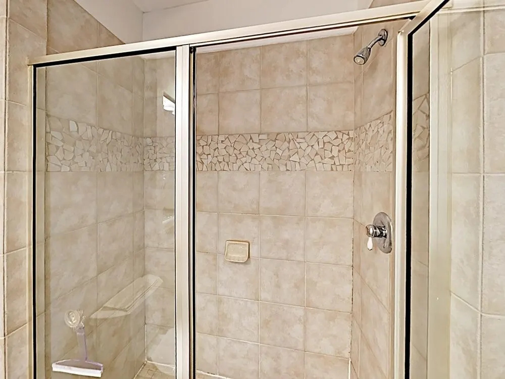 New Listing! Updated W/ Pool, Walk To Beach 2 Bedroom Condo