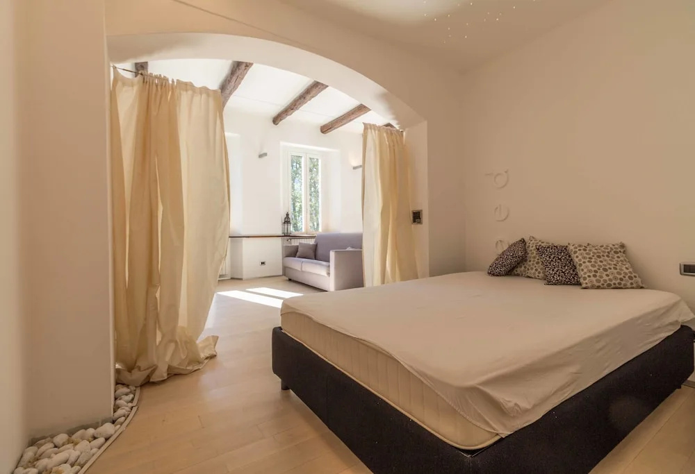 Lungolago Holiday Home