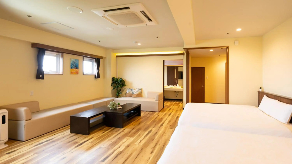 Rycom Crystal Hotel