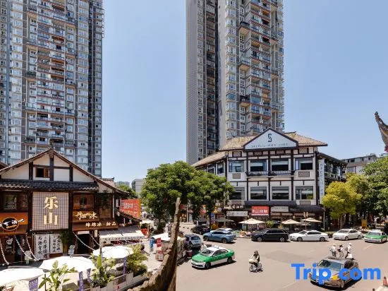 Yue Leshan River View Hotel(Shangzhongshun commercial street branch)