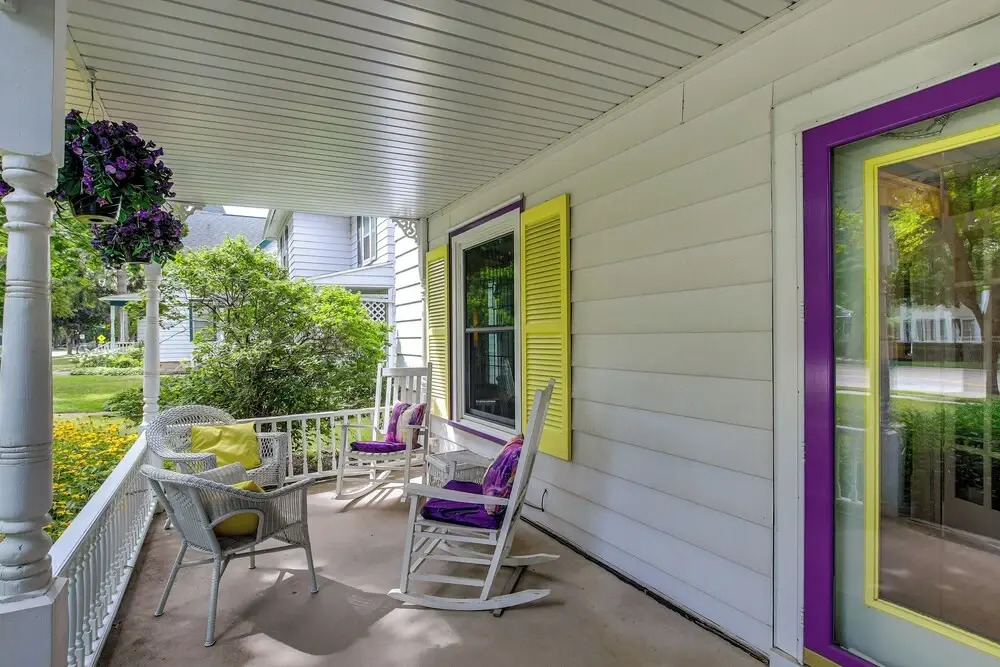 Historic Home w/ Sunroom - 5 Mi to Lambeau Field!