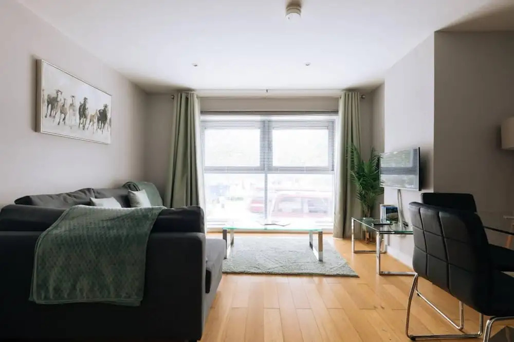 Contemporary 1BD Flat - Bristol City Centre!